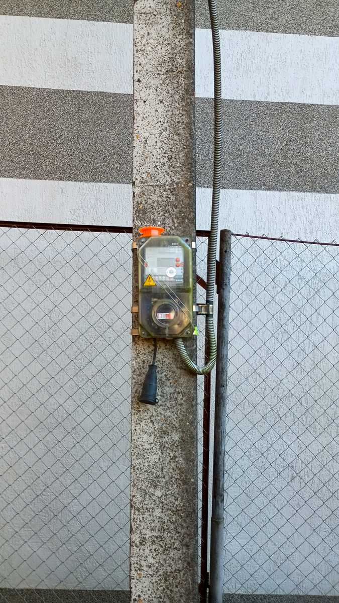 1847497935851377