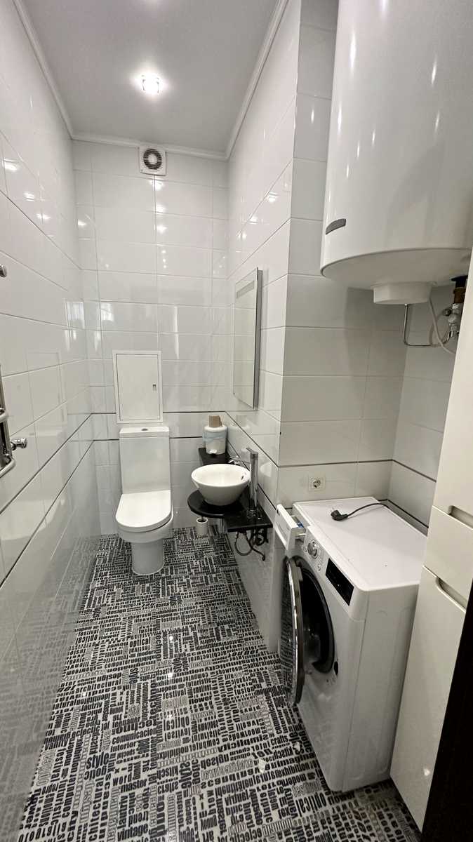 1813897333728944