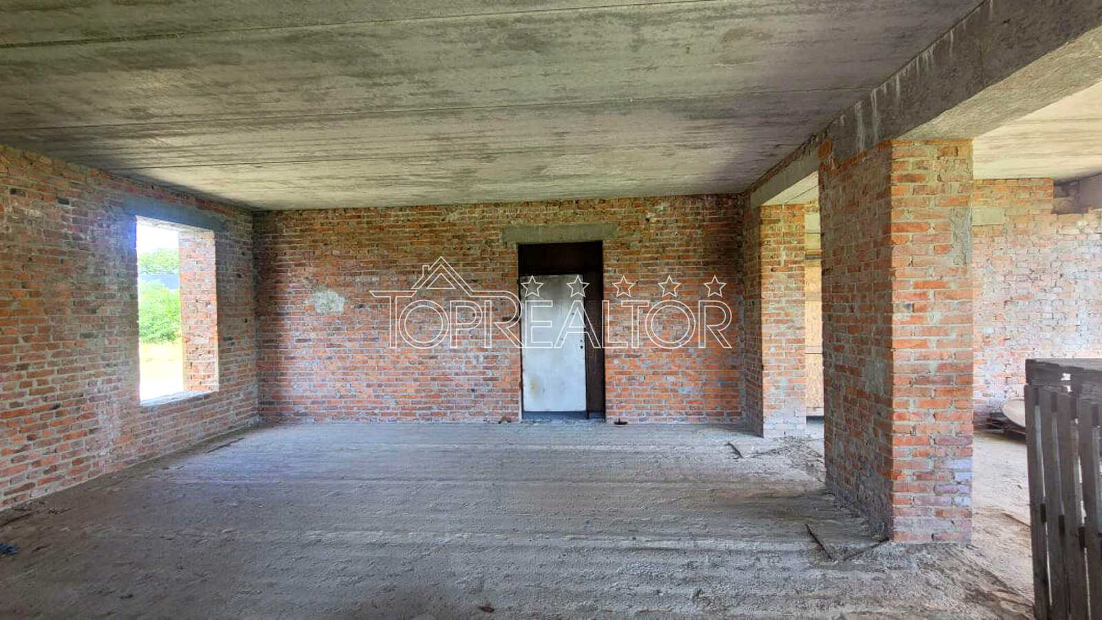 1821323342006351