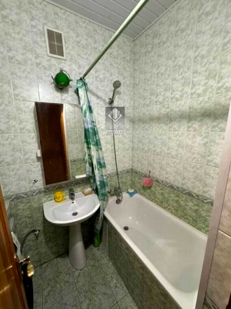 1831581859472507