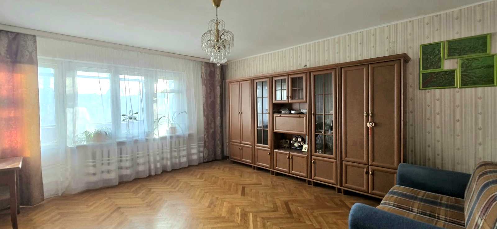 1851067781472298