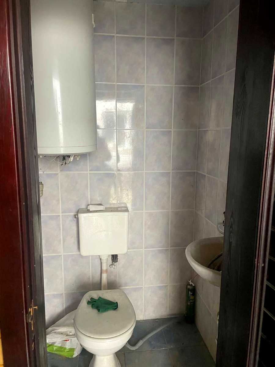 1795949350848994