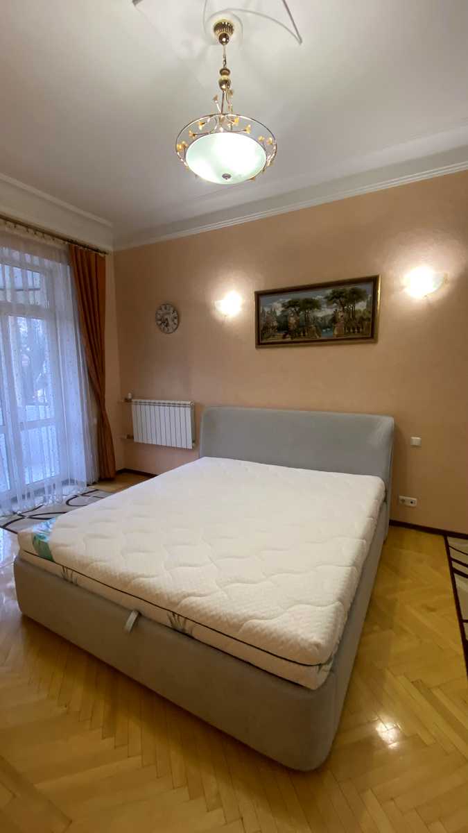 1850041742454536