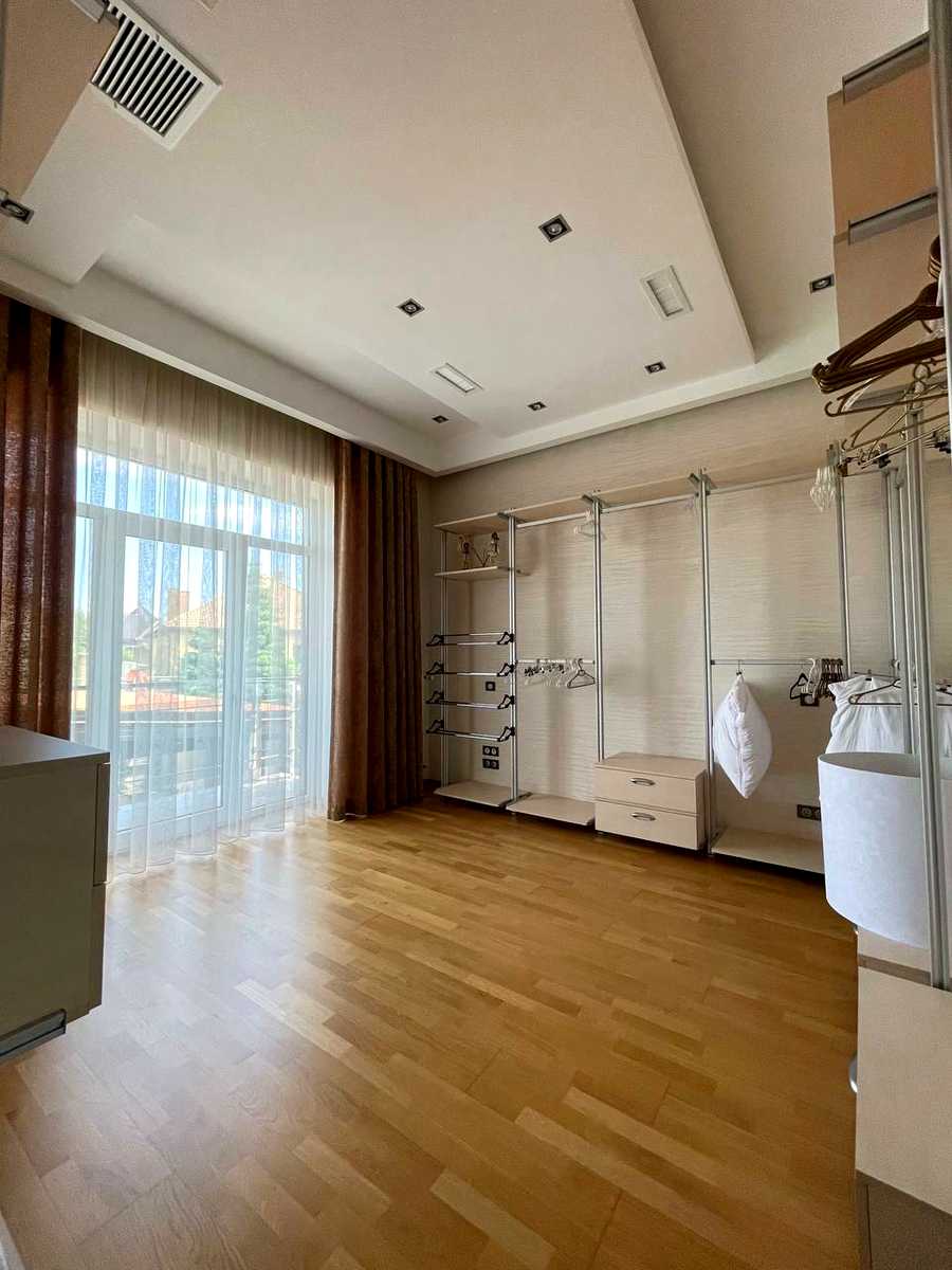 Дом по адресу ул. Пригородская (площадь 650 м²) - фото 21 Дом по адресу ул. Пригородская (площадь 650 м²) - Atlanta.ua - фото 21