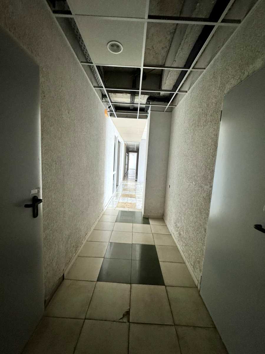 1837716839773635