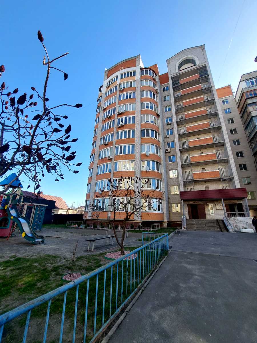 1829657390849120