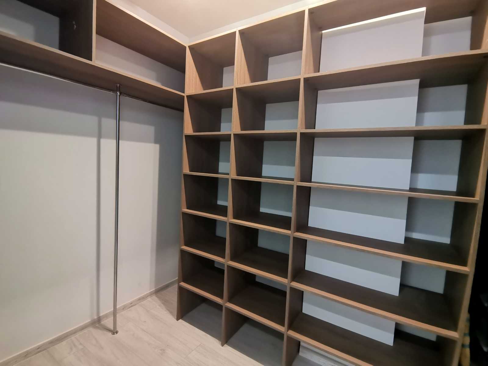 1693827587644338