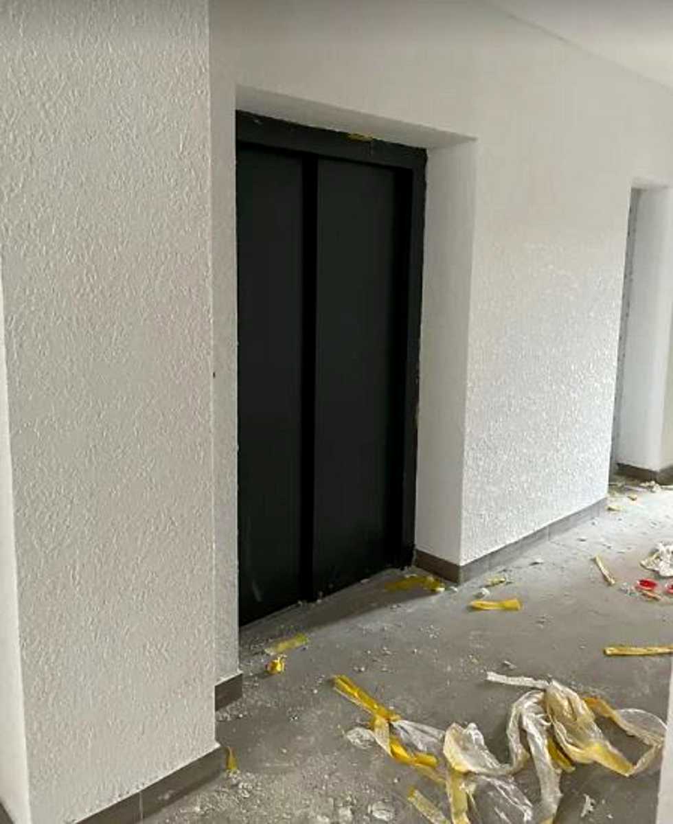1829557441566353