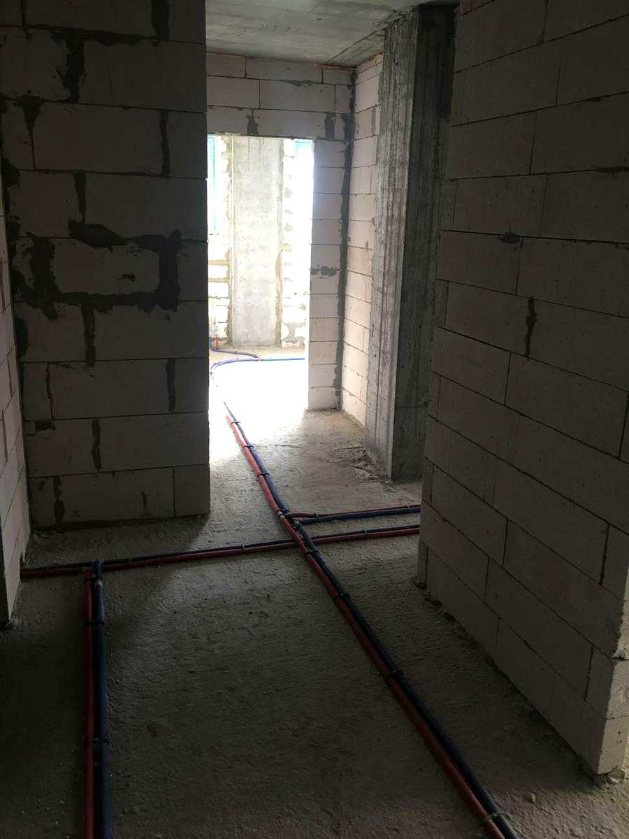 1763626286807634