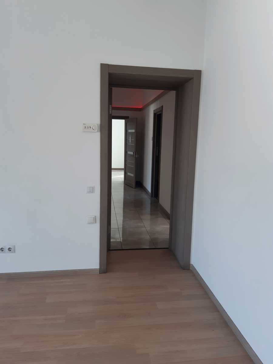 1768051622361830