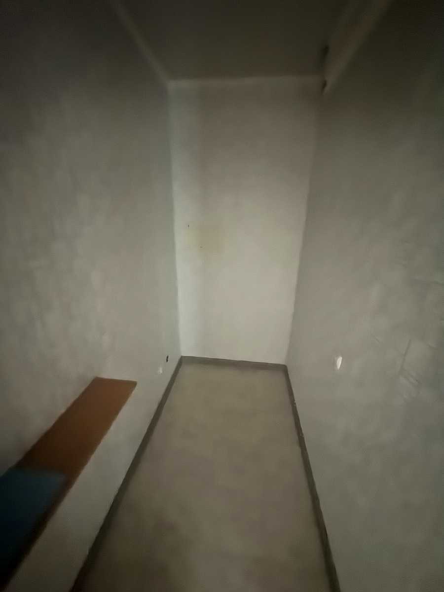 1845390296402684