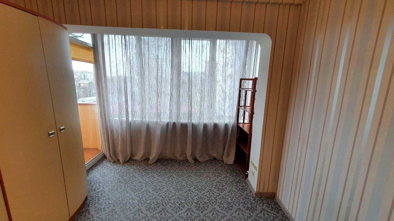 1734506876965157