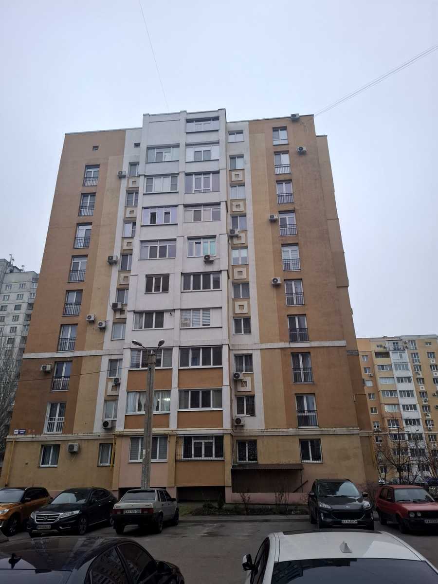 1830461133053445