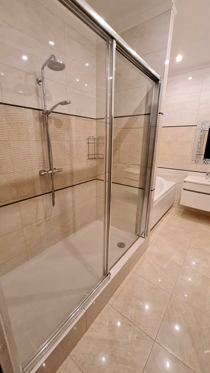 1801682345715859