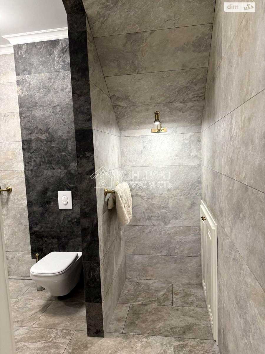 1841622488962336