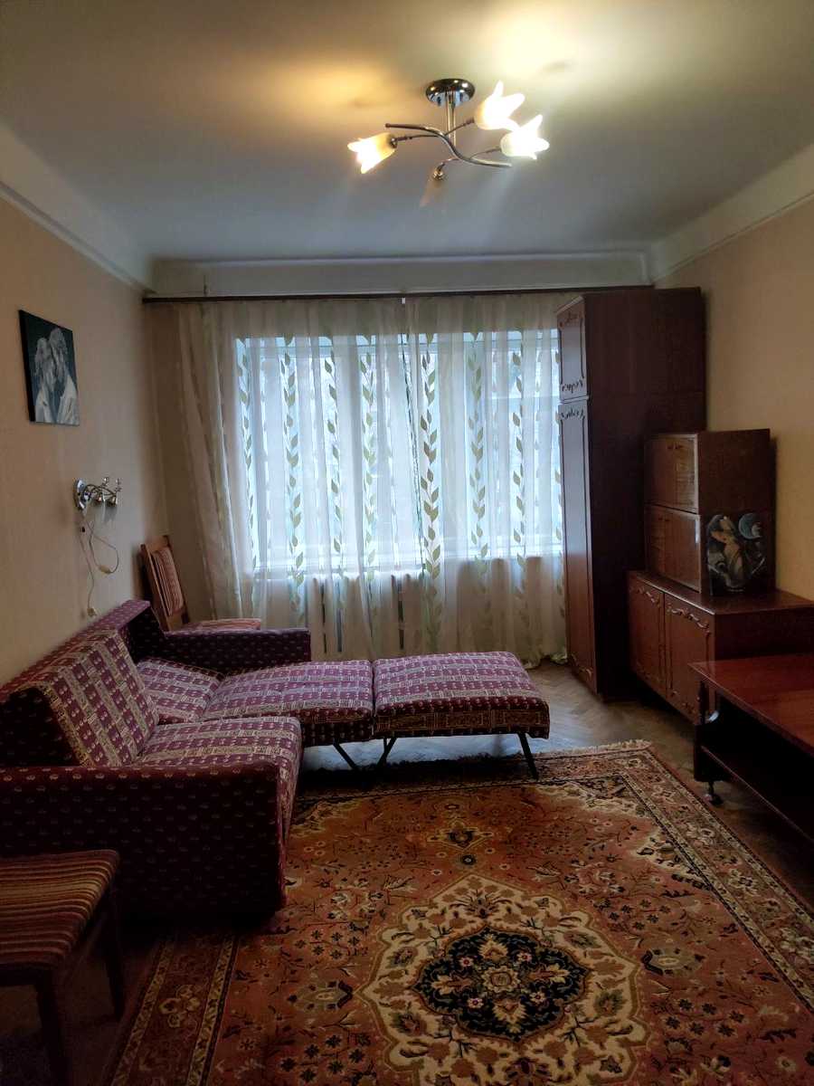 1830929543576575