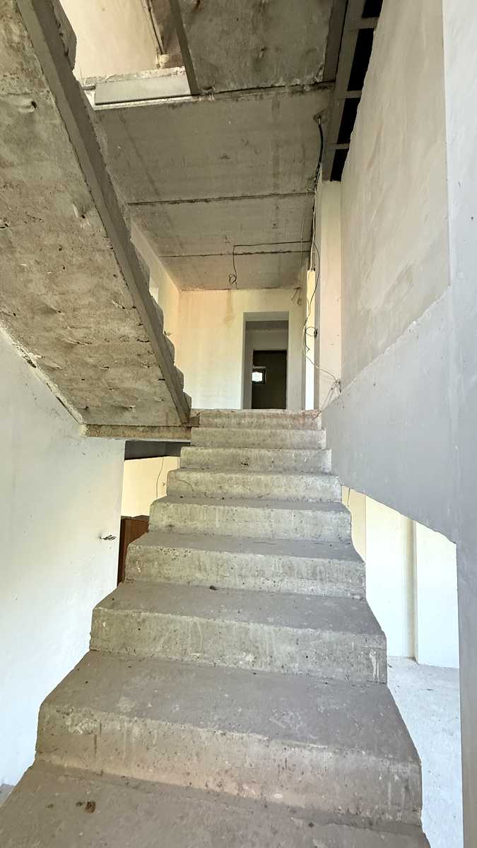1845956548785374