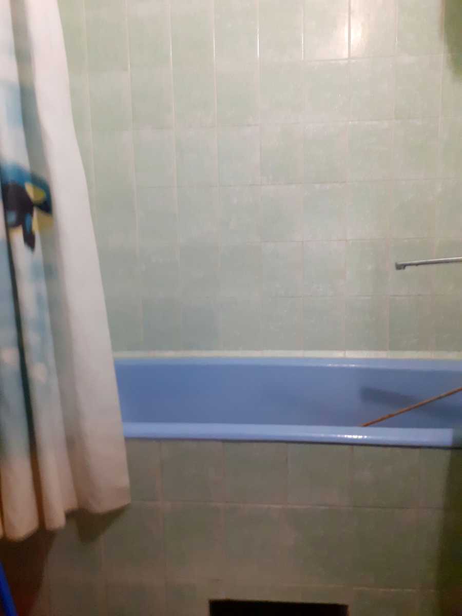 1748399838318125