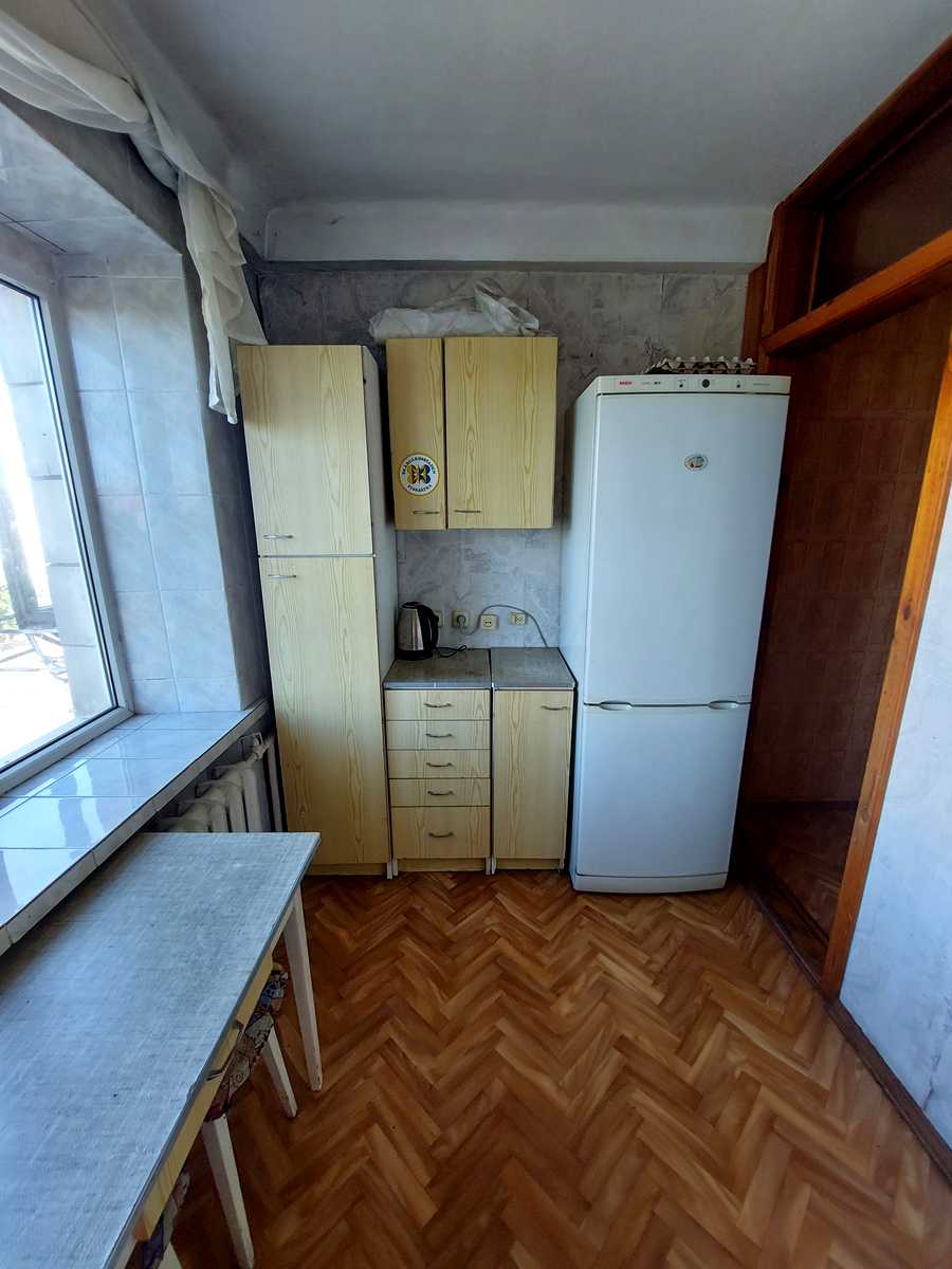 1837611185785631