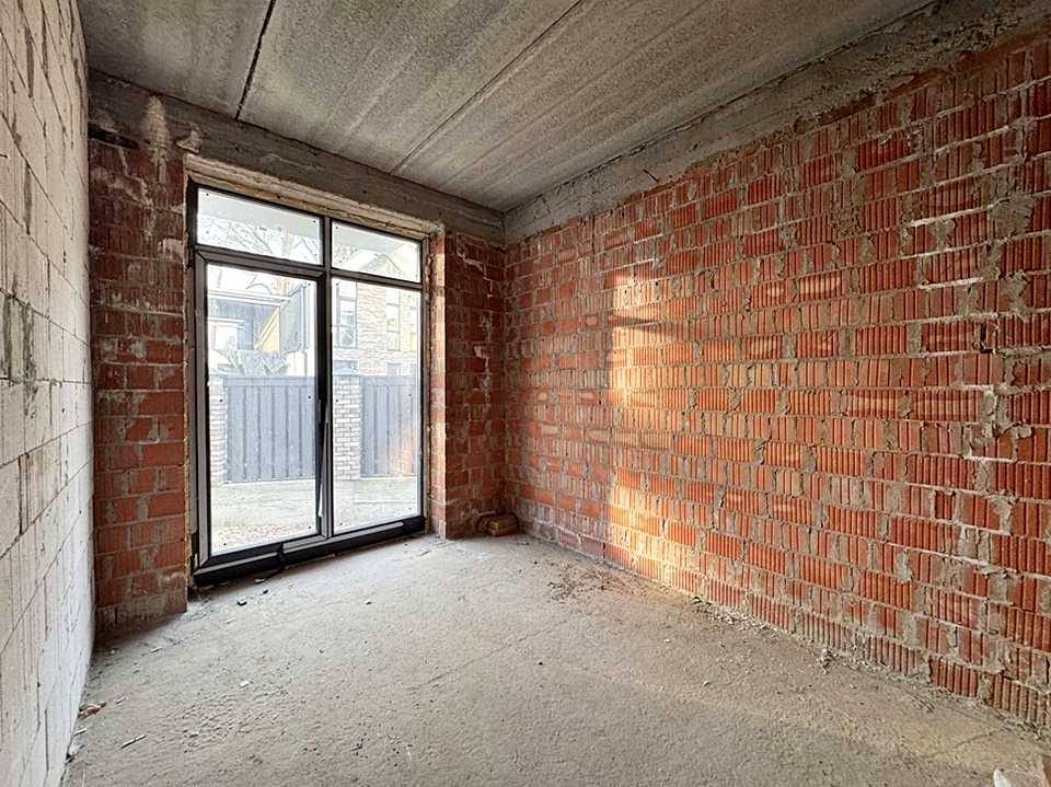 1838645794692603