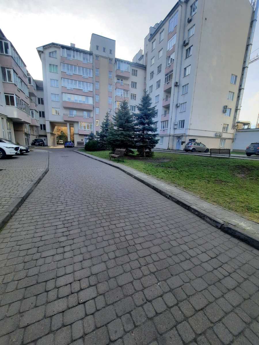 1821752359220173
