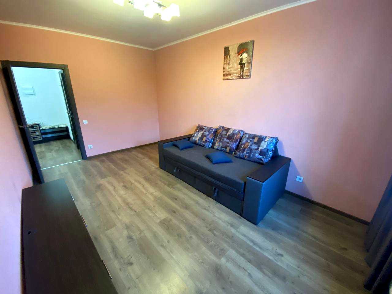 1759005685846702