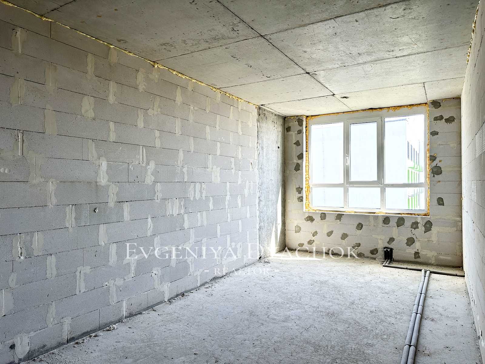 1842267548952268