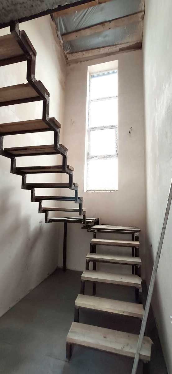 1847770982018477