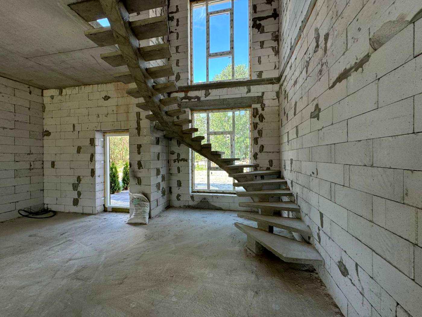 1829906879574940