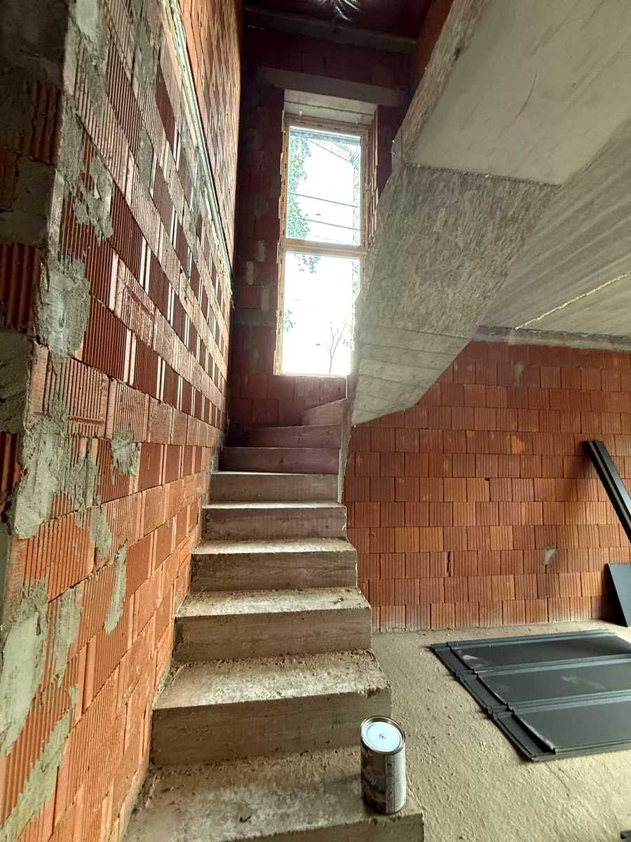 1849978676714698