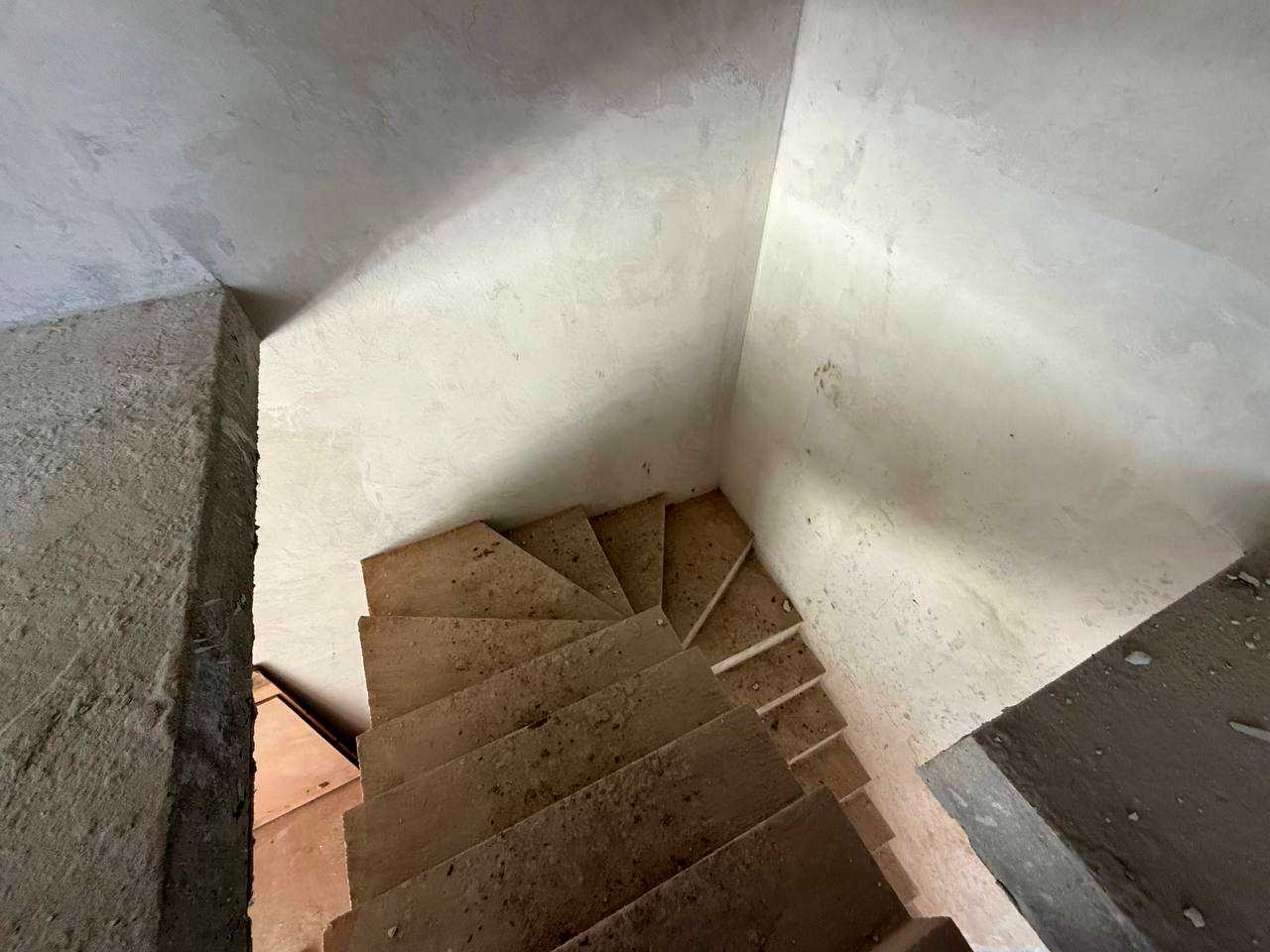 1842333034500375