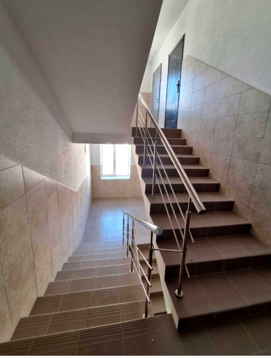1839865819963730