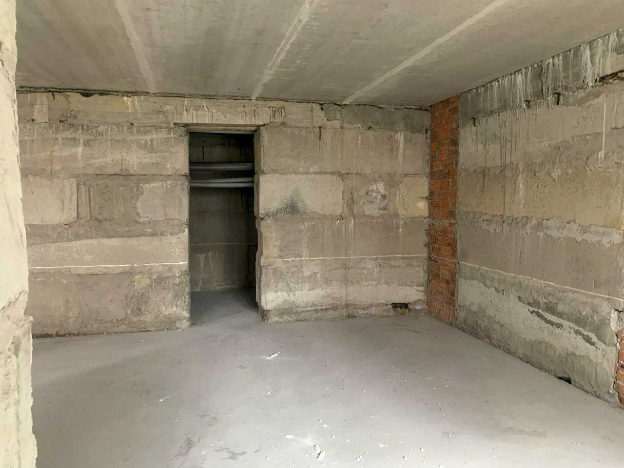 1827478432235043