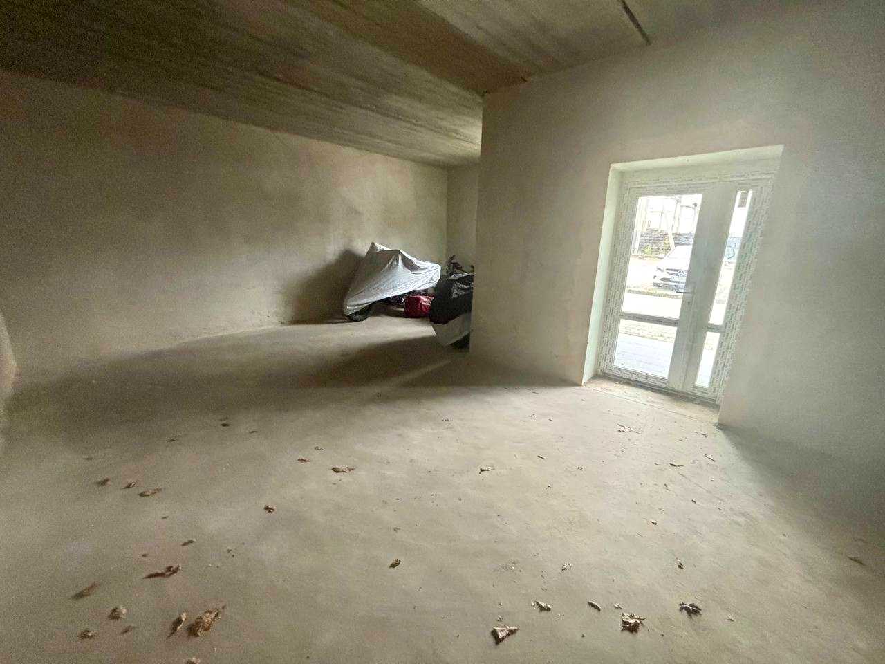 1848492430337137