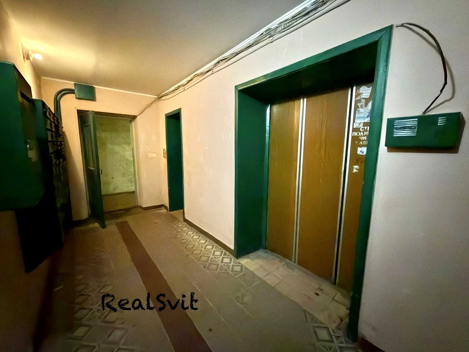 1850863806789403