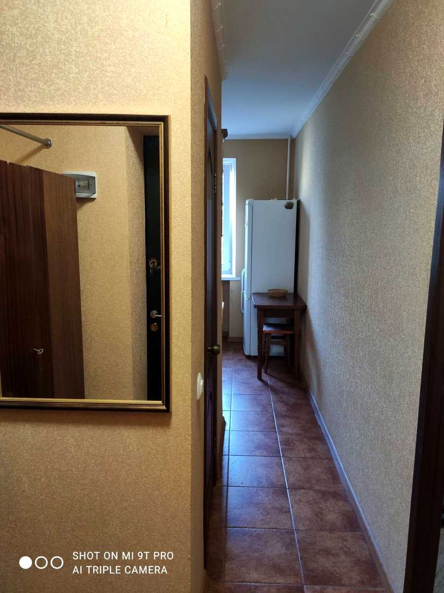 1796318790103649