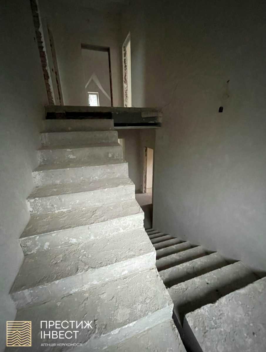 1849674410631037