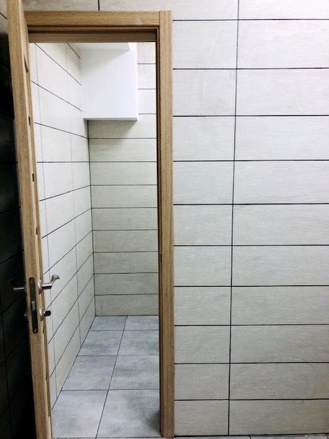 1675667940988497
