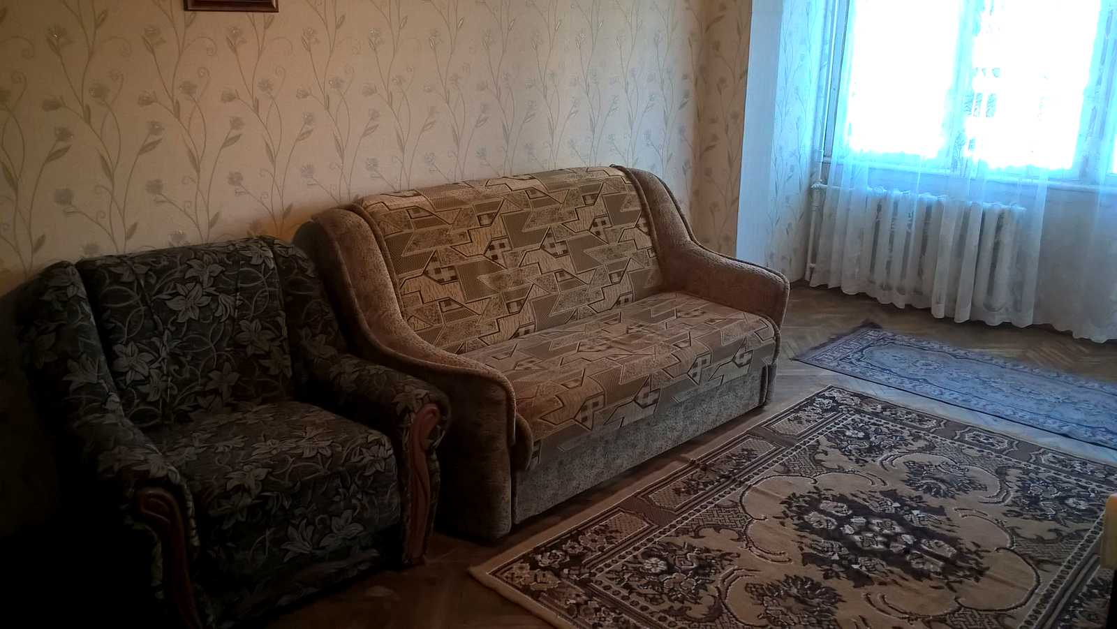 1734006787472569