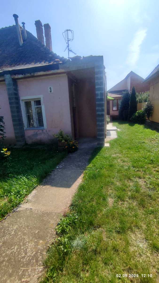 1843324637546438
