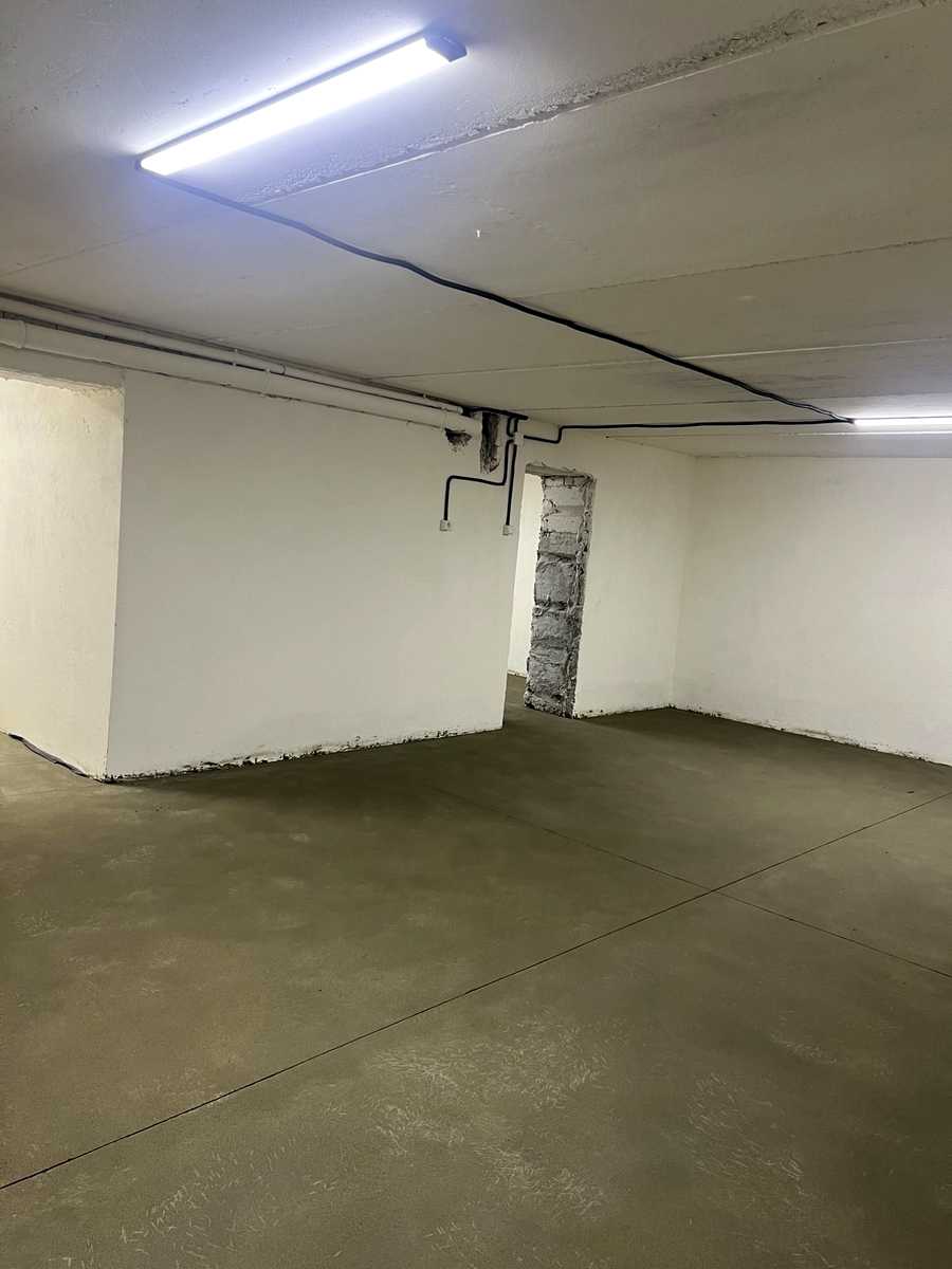 1832814399092664