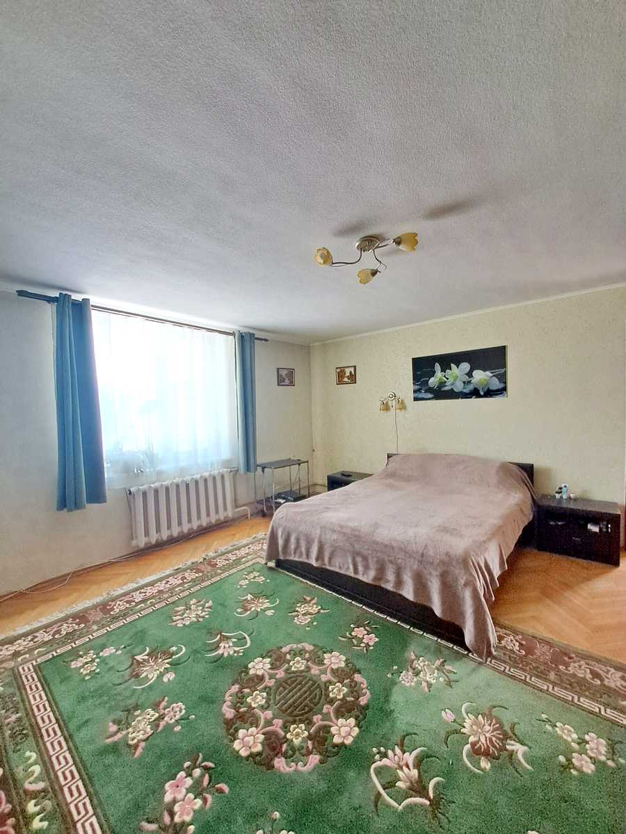 1830105725245918