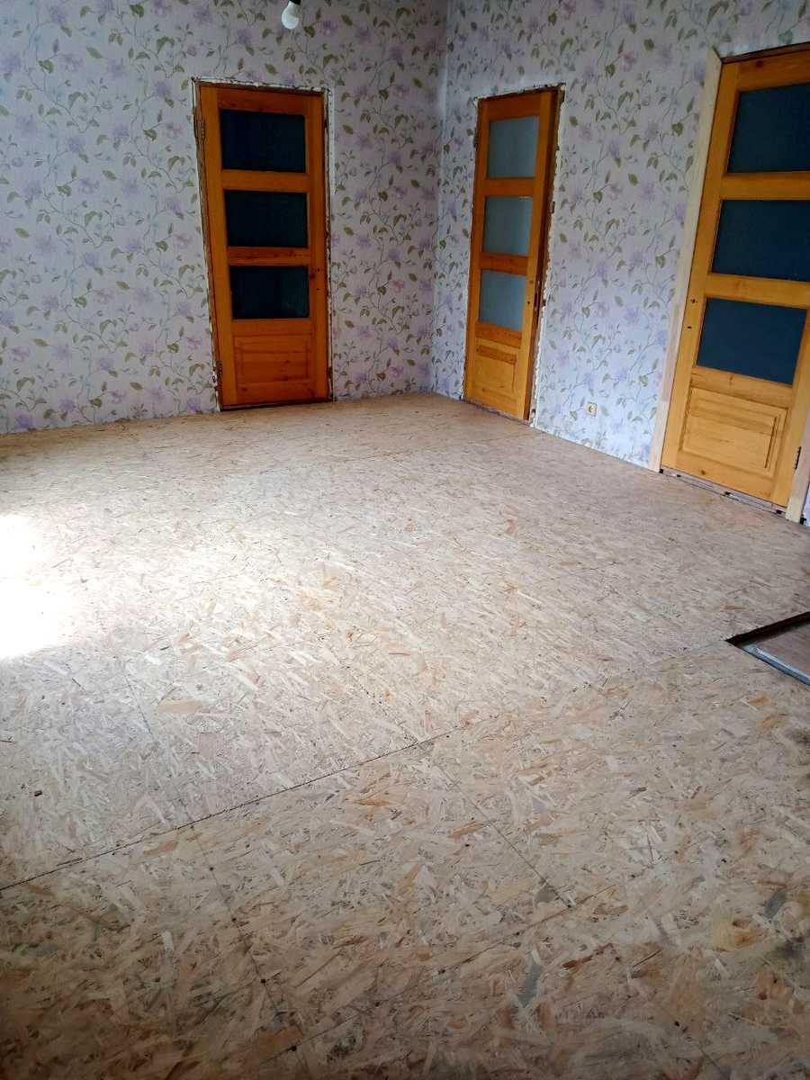 1836447410817489
