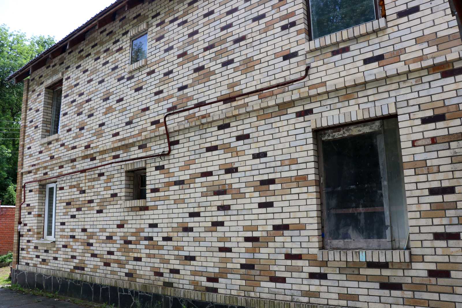 1833460537665849