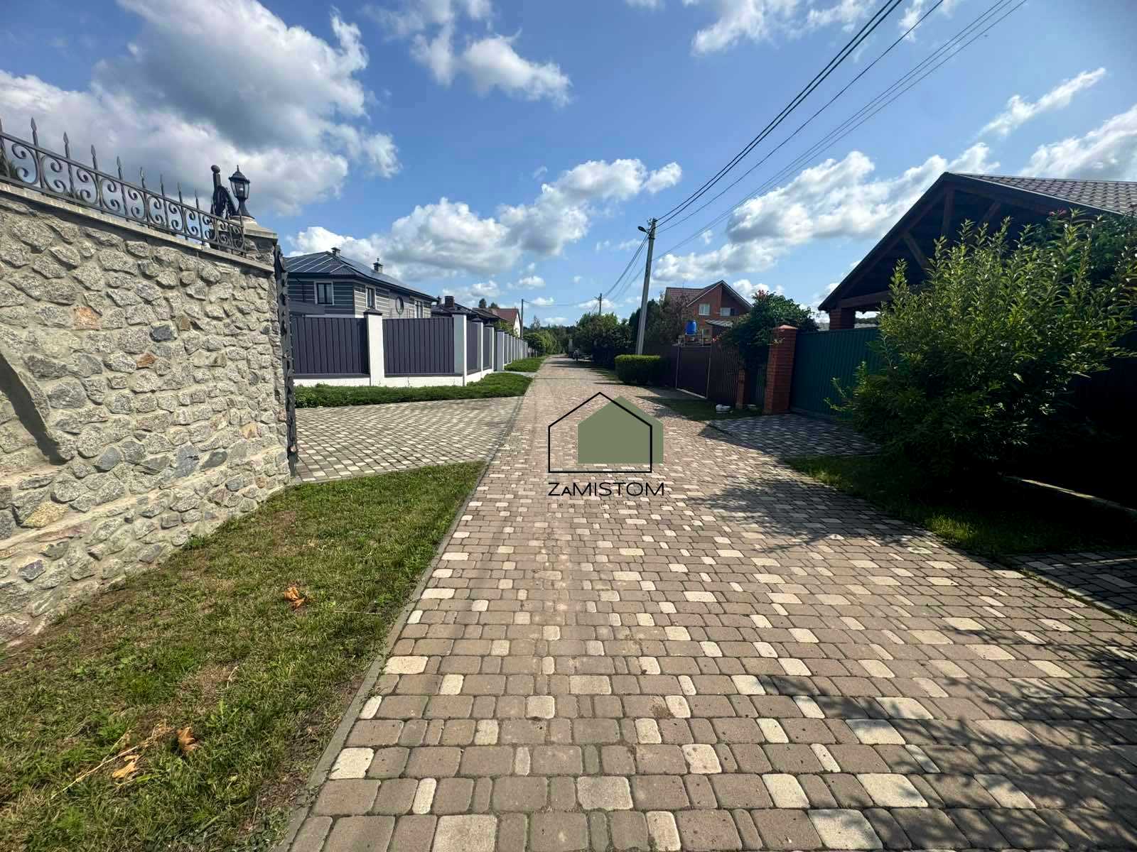 1839789940910396