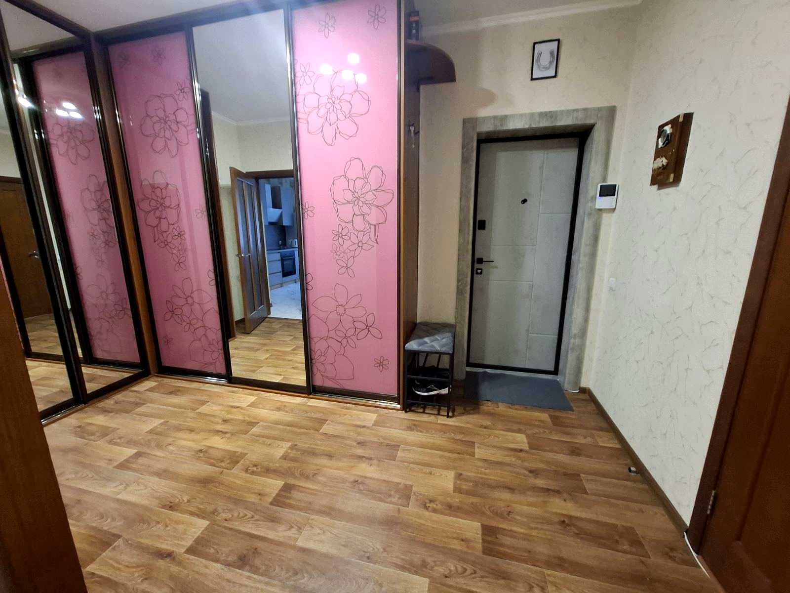 1847024106435327