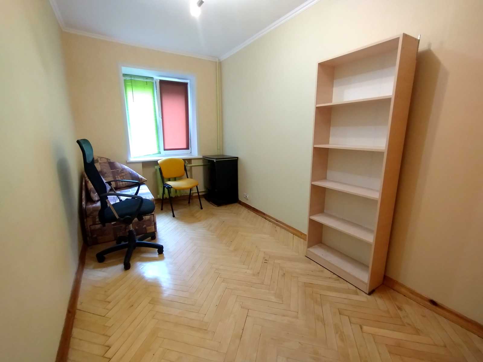 1832015681304225