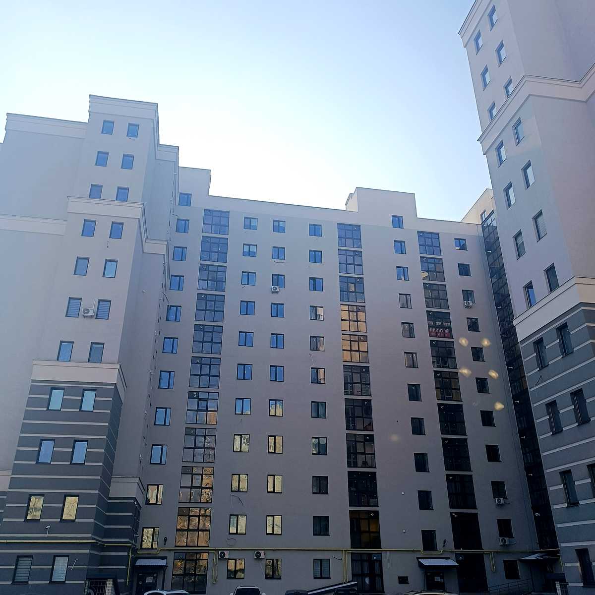 1825645160513752