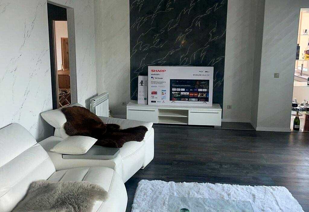 1835706905677331