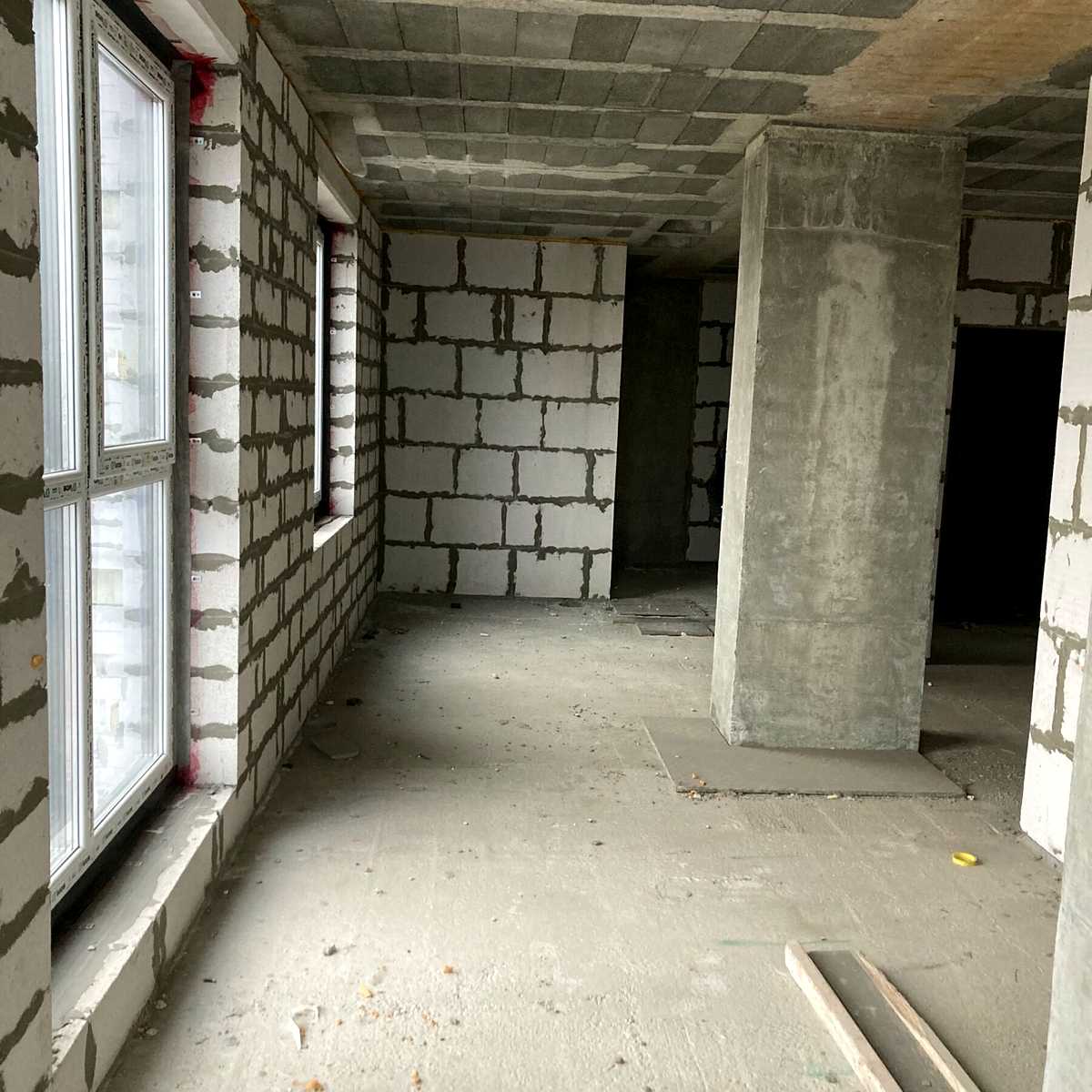 1829551719057032